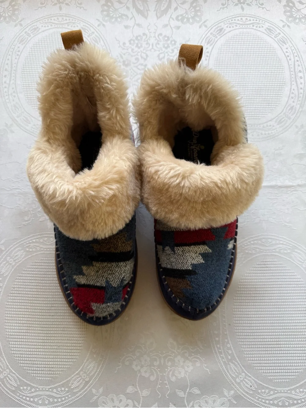 Dearfoams Alpine Mortiz Aztec Bootie House Slippers Women’s Size 10 Faux Fur
